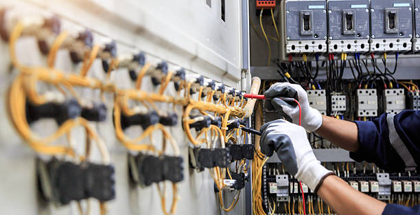 Professional Electrician technician working in Sheffield, OH